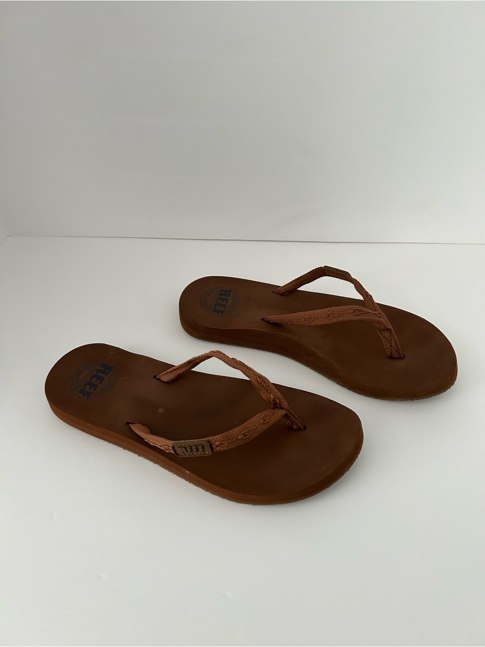 REEF Women’s Brown Flip Flops Size 7